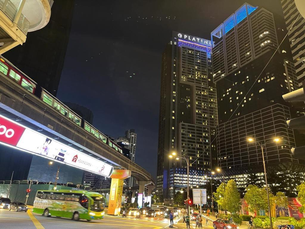 Ferienwohnung The Platinum Klcc By Faced Kuala Lumpur Exterior foto